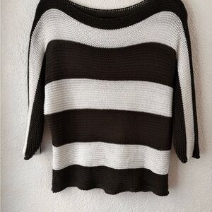 Carina Ricci Made In Italy Loose Knit Sweater in Dark Gray and White